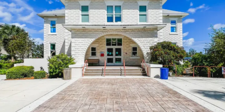 Schoolhouse Children's Museum and Learning Center