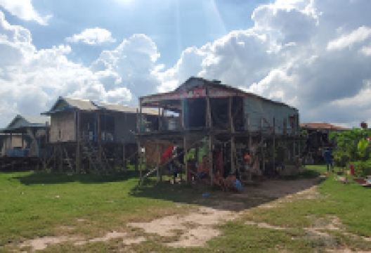 Kampong Chhnang Floating Village景点图片