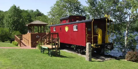 Bell Cove Historic Caboose Museum