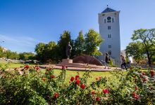 Monument to Janis Cakste景点图片