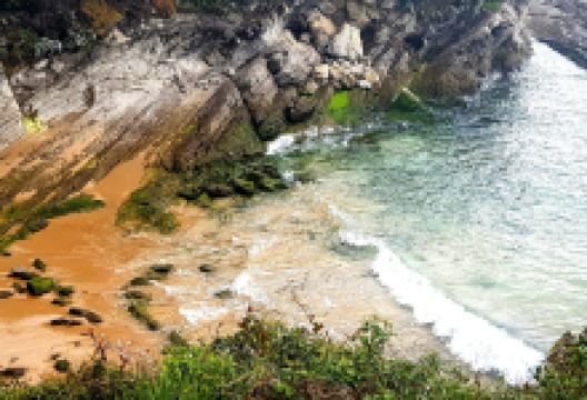 Playa de Los Molinucos景点图片