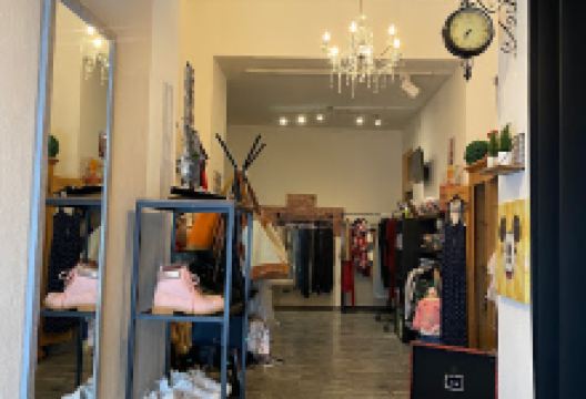 Ankleidezimmer Berchtesgaden购物图片