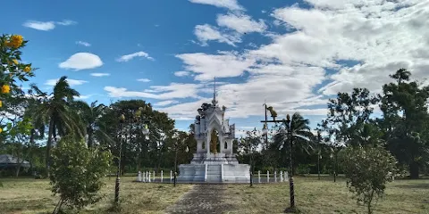 Yuttanavi Memorial Monument at Ko Chang
