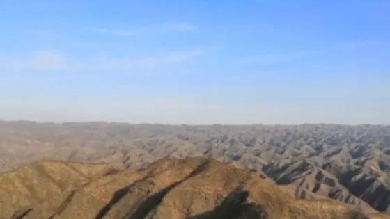 卧龍山