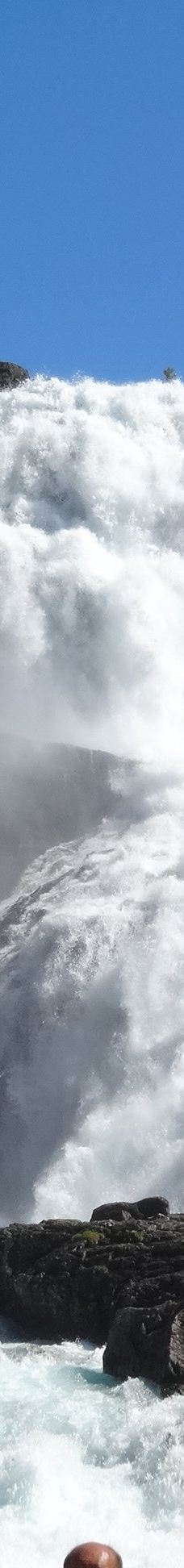 Kjosfossen 肖斯瀑布-艾于兰