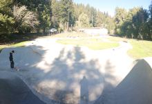 Creekside Park Skatepark景点图片