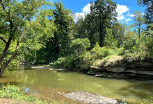 Montour Robinson Hole景点图片