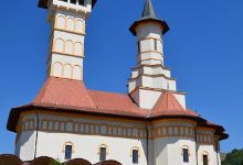 Biserica Ortodoxă Sfânta Paraschiva și Sfinții Timotei și Mavra景点图片