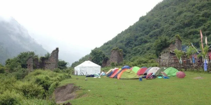 卡甲爾布露營基地