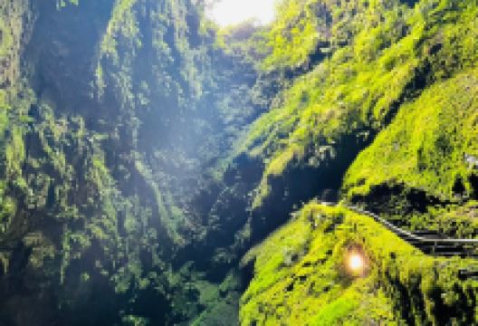 Algar do Carvao景点图片