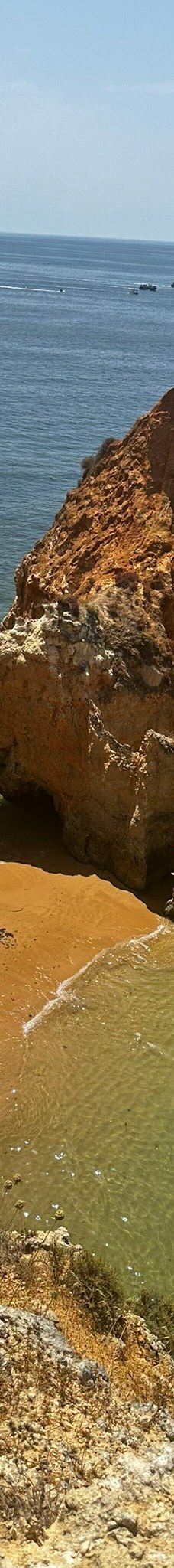 Praia do Alemao-波尔蒂芒