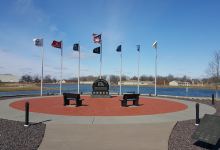 Veterans Monument Park景点图片