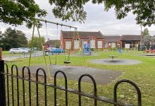 Holmescarr Playground景点图片