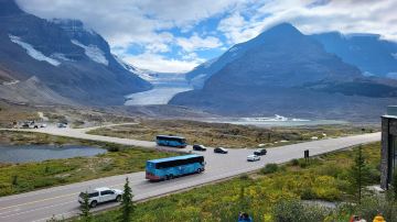 Columbia Icefield Discovery Centre