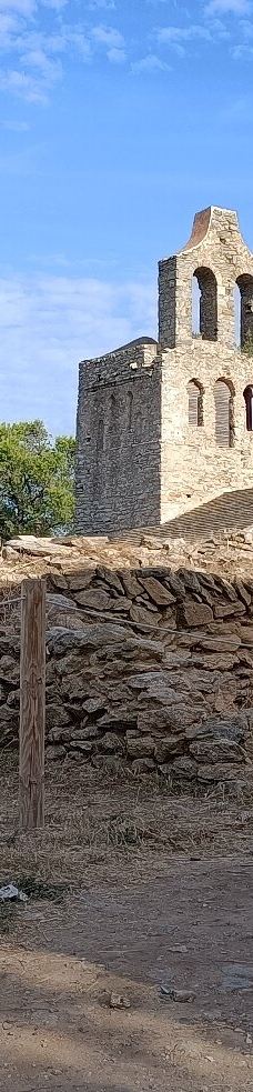 Iglesia de Santa Helena de Roda-塞尔瓦港