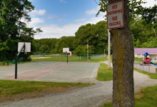 Manville Memorial Park景点图片