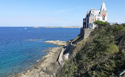 Villa les Roches Brunes