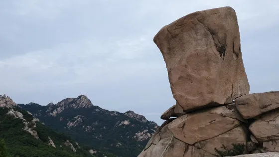 紗帽岩
