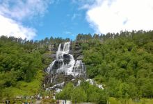 Tvindefossen景点图片