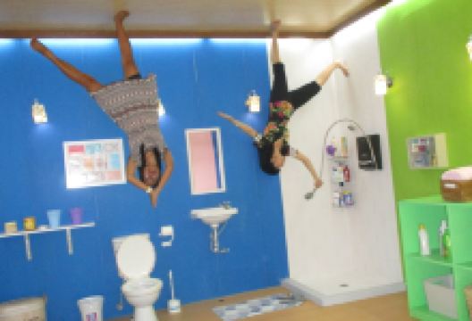 Upside Down World景点图片