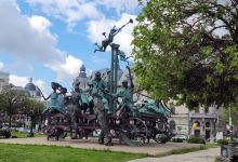 Ion Luca Caragiale Statue景点图片