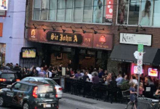 Sir John A Macdonald Sculpture Holding Court景点图片