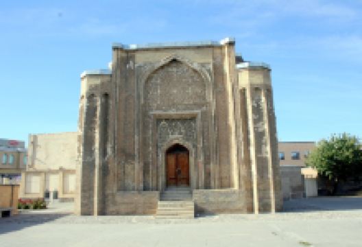 Gonbad Alavian景点图片