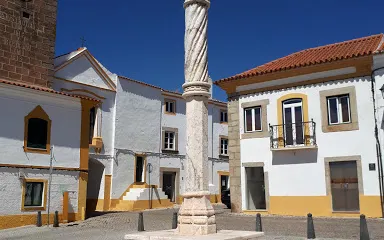 Pelourinho de Fronteira