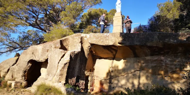 Les Grottes de Cales