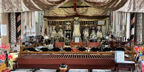 川倉賽の河原地蔵尊