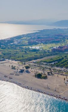 Camping Playa de Poniente-莫特里尔