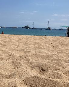 Playa El Castell-帕拉莫斯