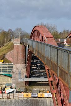 勒文绍高桥-基尔