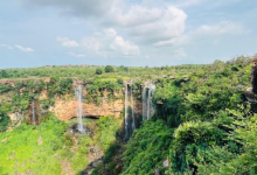 DEUR KOTHAR WATERFALL景点图片