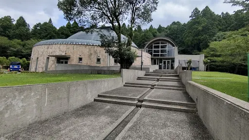 水嶺湖