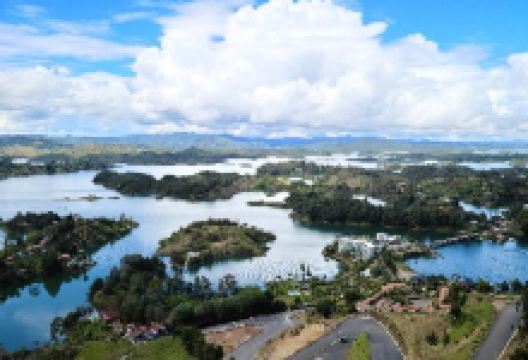Guatape Dam景点图片