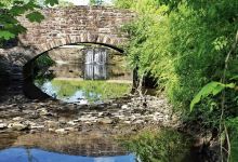 Treweryn Farm Trail景点图片
