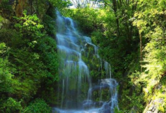 青峰峡漂流景区景点图片