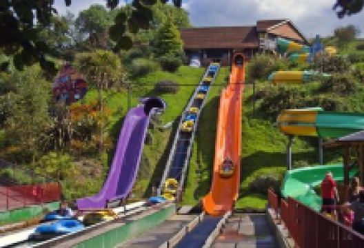 Woodlands Family Theme Park景点图片