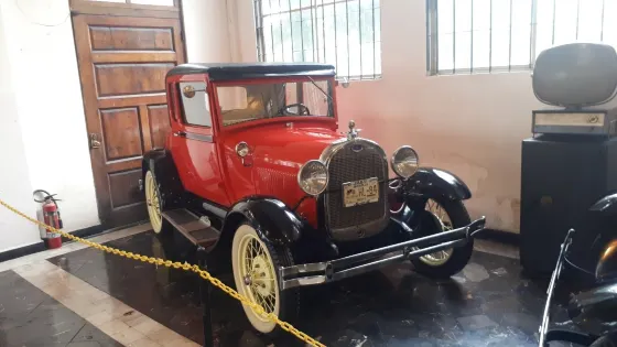 Museo de Autos y del Transporte