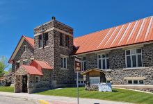 Baptist Community Church景点图片