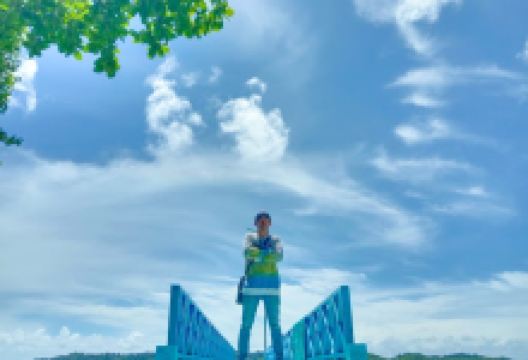 Jembatan Biru Pantai Wartutin ( Distrik Wartutin )景点图片