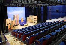 Garter Lane Arts Centre景点图片