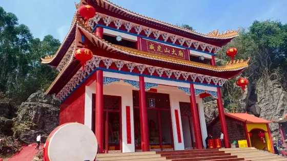 良塘鎮威虎山廟