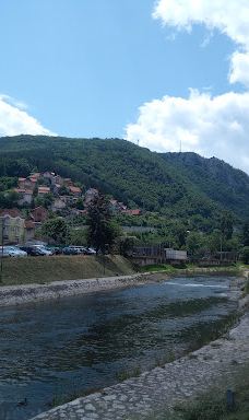 City Beach-乌日策