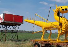 Yellow, Metal Dragon景点图片