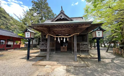 彌栄神社
