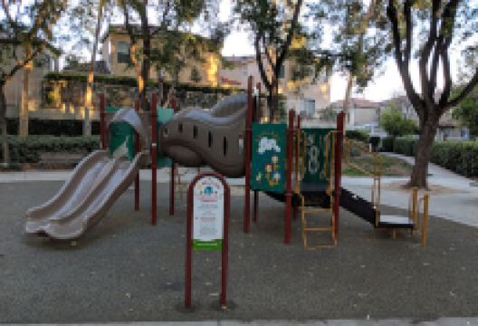Los Abanicos Trail Playground景点图片