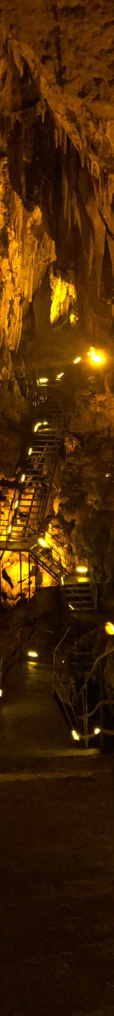 Dim钟乳岩洞-阿拉尼亚