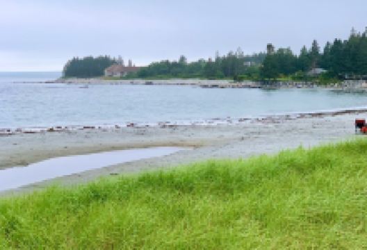 Hunt's Point Beach景点图片